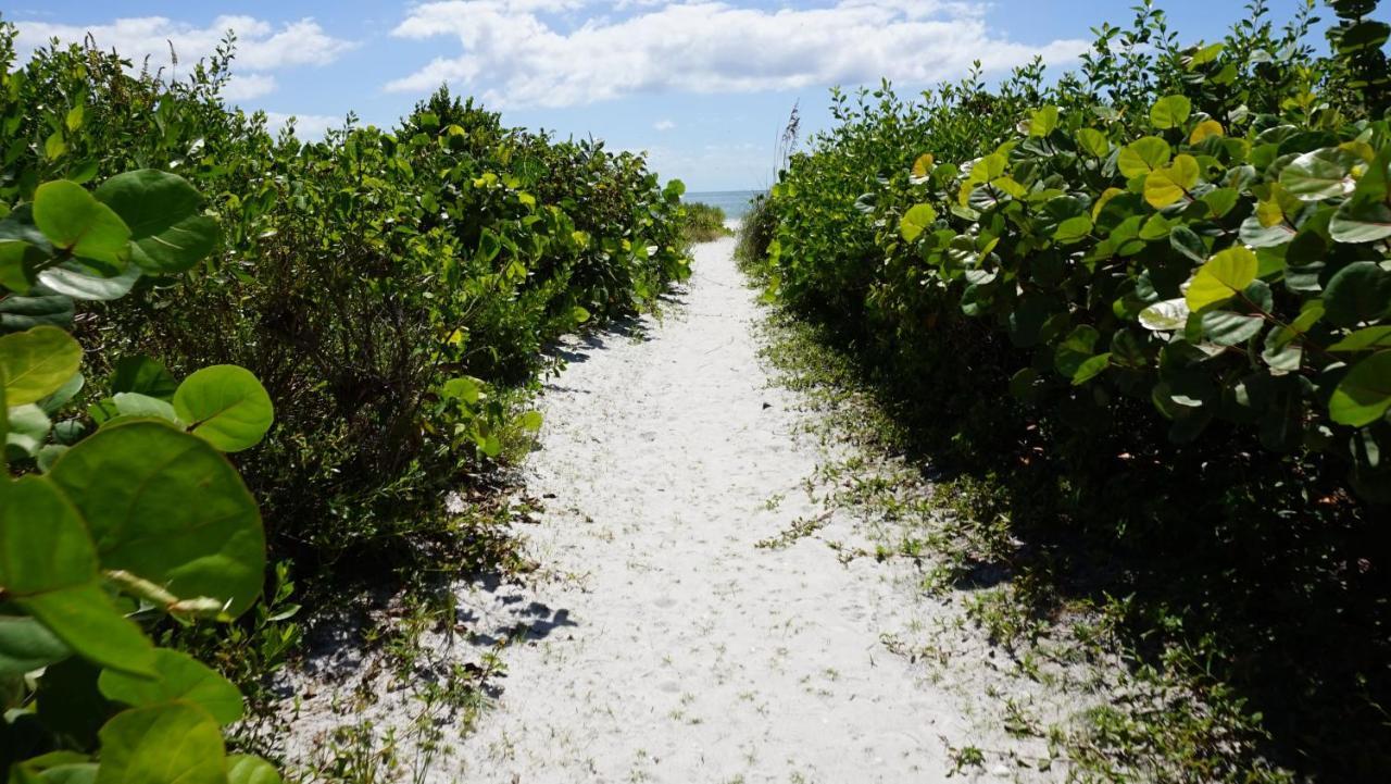 Gulf Breeze Cottages Sanibel Extérieur photo